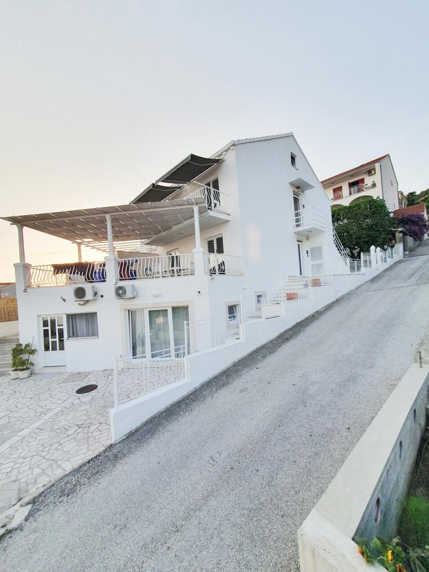 Aurora Seaview Apartment Mlini Exterior photo